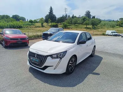 Usata Peugeot 208 Active 75 CV (55 kW) 2023 Bianco Utilitaria