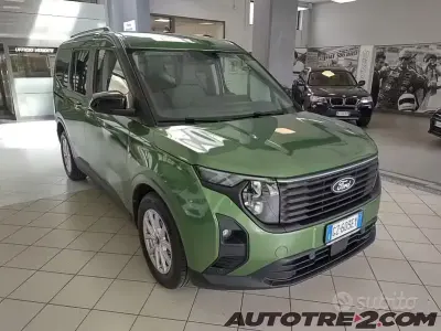 Usata Ford Tourneo Courier Titanium 125 CV (91 kW) 2025 Monovolume