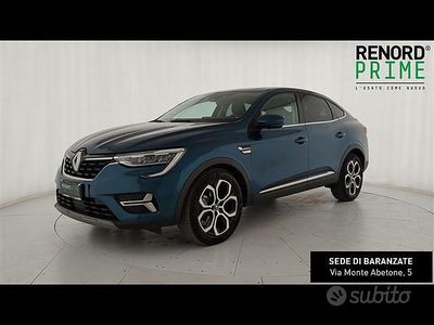 Usata Renault Arkana Intens 145 CV (106 kW) 2023 Blu scuro SUV