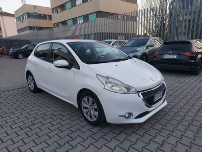 usata Peugeot 208 1.4 VTi 95 CV 1.4 VTi 95 CV 5p. GPL Allure