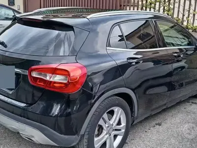 Usata Mercedes GLA200 136 CV (100 kW) 2015 Nero SUV