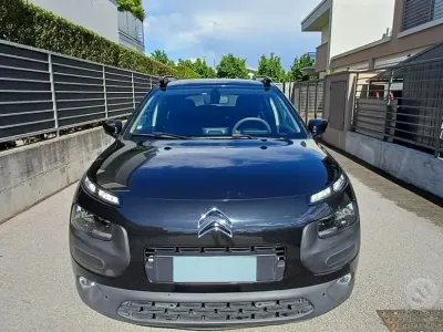 Usata Citroën C4 Shine 110 CV (80 kW) 2016 Nero Berlina