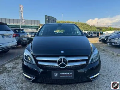 Usata Mercedes B180 Premium 109 CV (80 kW) 2014 Nero Utilitaria
