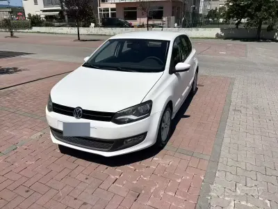 Usata VW Polo Trendline 75 CV (55 kW) 2012 Bianco Utilitaria