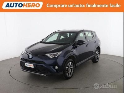 Usata Toyota RAV4 Hybrid Active 2017 Blu SUV