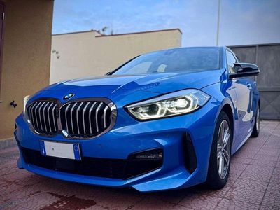 Usata BMW 116 M Sport 109 CV (80 kW) 2022 Blu/azzurro Utilitaria