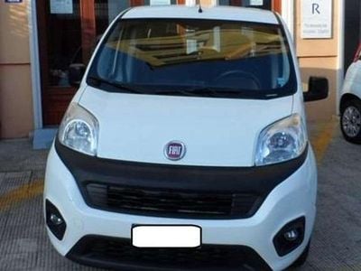 Usata Fiat Qubo Lounge 69 CV (50 kW) 2018 Bianco Monovolume
