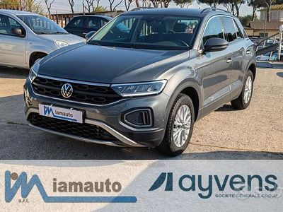Usata VW T-Roc 150 CV (110 kW) 2023 Grigio SUV