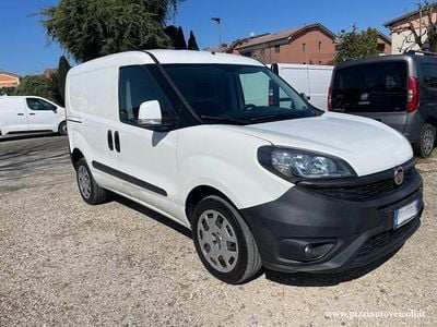 Usata Fiat Doblò 120 CV (88 kW) 2020 Bianco Monovolume
