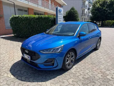Usata Ford Focus ST-Line X 125 CV (91 kW) 2023 Blu metallizzato Berlina