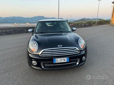 Usata Mini Cooper D 112 CV (82 kW) 2010 Nero Utilitaria