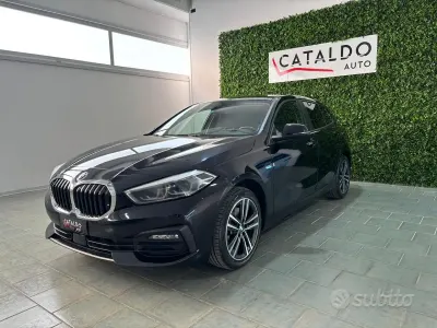 Usado BMW 116 Advantage 116 CV (85 kW) 2020 Negro Utilitario