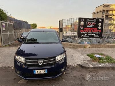 Usata Dacia Sandero Ambiance 75 CV (55 kW) 2015 Blu Berlina