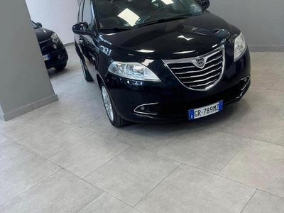 Usata Lancia Ypsilon 95 CV (69 kW) 2012 Nero Utilitaria