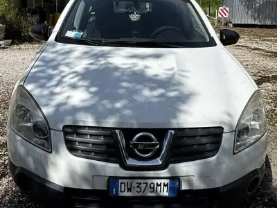 Usata Nissan Qashqai Visia 117 CV (86 kW) 2009 Bianco SUV