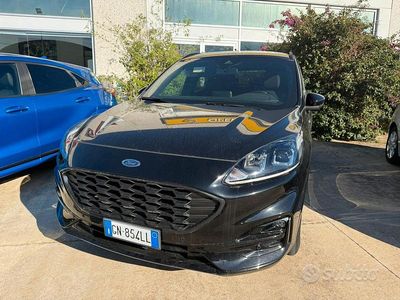 Usata Ford Kuga ST-Line 120 CV (88 kW) 2023 Nero SUV