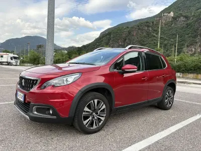 Usata Peugeot 2008 Allure 99 CV (72 kW) 2018 Rosso SUV