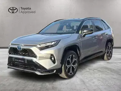 Usata Toyota RAV4 Hybrid Style 306 CV (225 kW) 2021 Grigio SUV