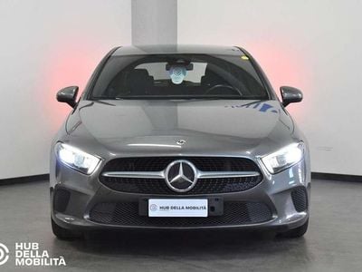 Usata Mercedes A180 116 CV (85 kW) 2019 Grigio Berlina