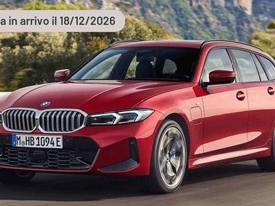 Nuova BMW 330e M Sport 292 CV (214 kW) 2026 Argento Station wagon