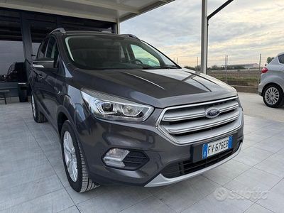 Usata Ford Kuga ST-Line 120 CV (88 kW) 2019 Grigio SUV