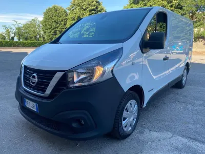 Usata Nissan NV300 121 CV (88 kW) 2019 Bianco Furgone