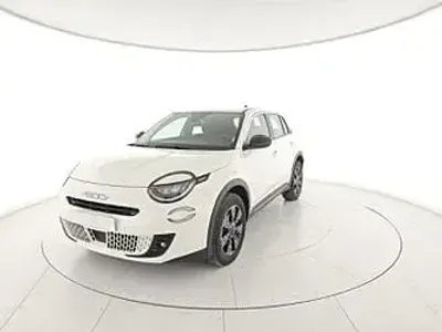 Usata Fiat 600 Pop 145 CV (106 kW) 2025 Beige SUV