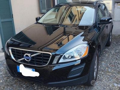 Usata Volvo XC60 Kinetic 163 CV (119 kW) 2011 Nero SUV