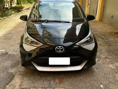 Usata Toyota Aygo Business Edition 72 CV (52 kW) 2020 Nero Utilitaria