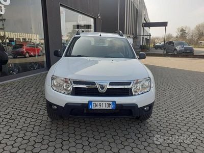 Usata Dacia Duster Lauréate 110 CV (80 kW) 2012 Bianco SUV