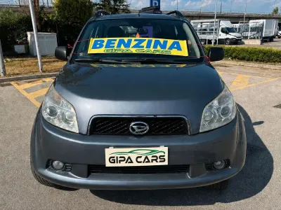 Usata Daihatsu Terios 105 CV (77 kW) 2006 Grigio SUV