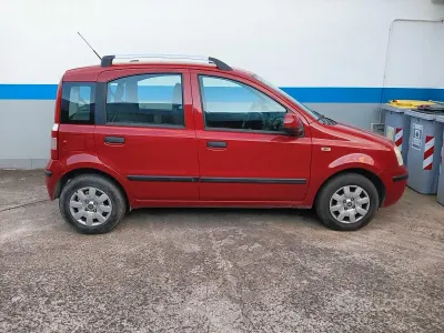 Usata Fiat Panda Dynamic 69 CV (50 kW) 2011 Rosso Utilitaria
