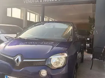 Usata Renault Twingo SE 69 CV (50 kW) 2016 Bluazzurro Utilitaria