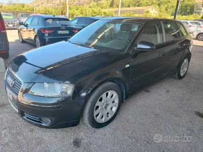 Käytetty Audi A3 Ambition 140 HP (102 kW) 2005 Musta Viistoperä