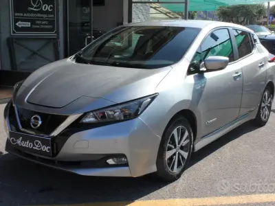 Usata Nissan Leaf Acenta 89 kW (122 CV) 2019 Grigio Utilitaria