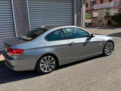 Usata BMW 320 Efficient Dynamics 177 CV (130 kW) 2009 Grigio Coupé