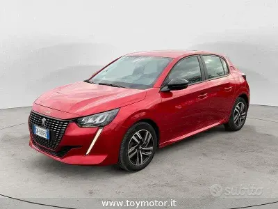 Usata Peugeot 208 Active 101 CV (74 kW) 2023 Rosso Utilitaria
