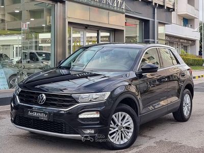 Usata VW T-Roc Business 116 CV (85 kW) 2020 Nero SUV