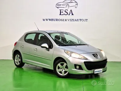 Usata Peugeot 207 Access 68 CV (50 kW) 2012 Argento Berlina