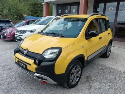 Usata Fiat Panda Cross Cross 80 CV (58 kW) 2015 Giallo Utilitaria