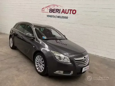 Occasion Opel Insignia Cosmo 131 ch (96 kW) 2010 Gris Break