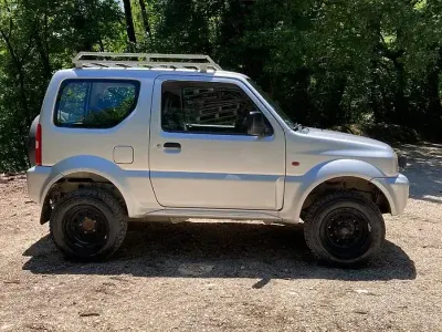 Usata Suzuki Jimny 82 CV (60 kW) 2002 Grigio SUV