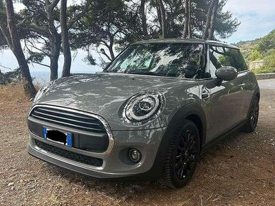 Begagnad Mini ONE 75 HK (55 kW) 2020 Halvkombi