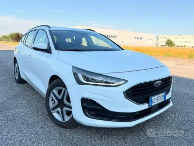 Usata Ford Focus Titanium 120 CV (88 kW) 2022 Bianco Station wagon