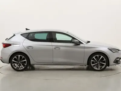 Käytetty Seat Leon FR 150 HP (110 kW) 2022 Sedan
