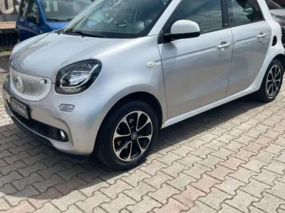 Usata Smart ForFour Passion 71 CV (52 kW) 2017 Argento Utilitaria