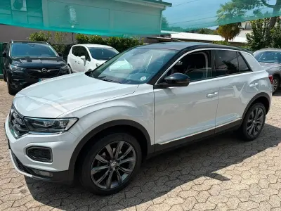 Usata VW T-Roc Advance 150 CV (110 kW) 2019 Bianco SUV