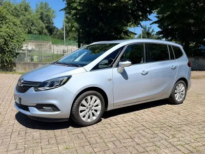 Usata Opel Zafira Innovation 134 CV (98 kW) 2017 Grigio Monovolume