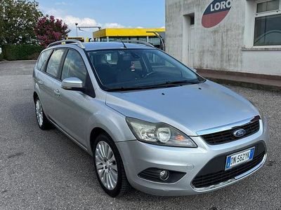 Usata Ford Focus 109 CV (80 kW) 2008 Grigio Station wagon