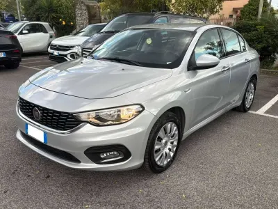 Usata Fiat Tipo Easy 120 CV (88 kW) 2017 Bianco Berlina